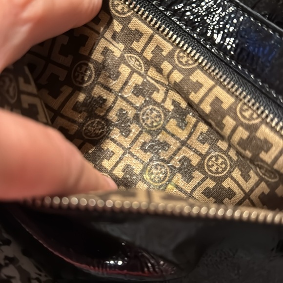 Tory Burch Black Patent Leather Clutch Bag - Picture 8 of 9